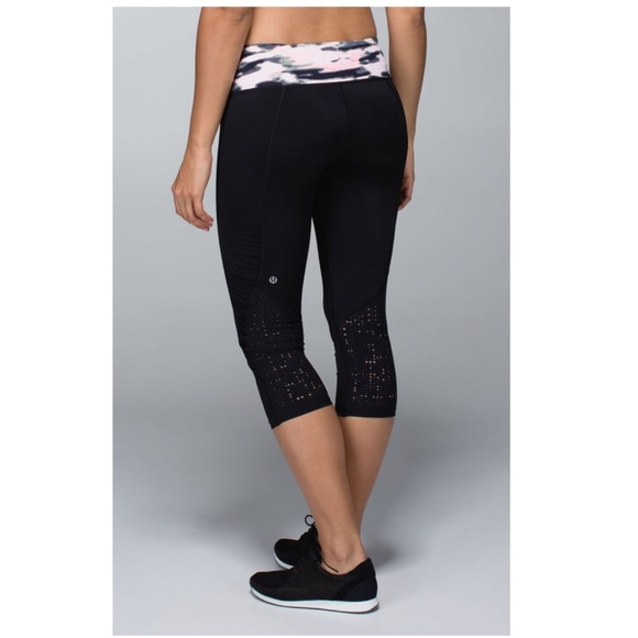 LULULEMON | Water Bound Crop - Picture 2 of 7